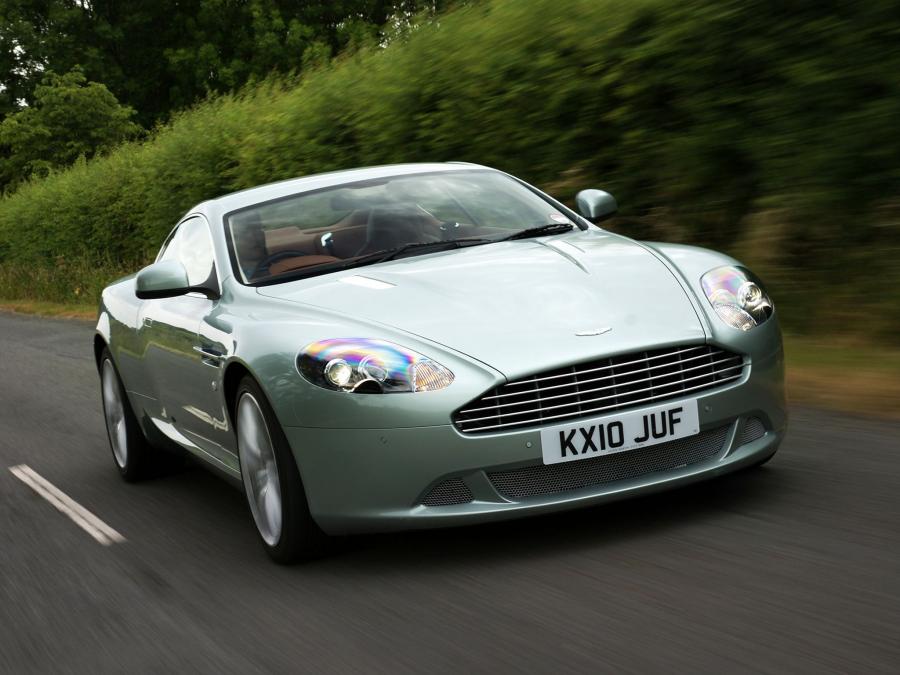  Aston Martin DB9 2010 года  (UK) (фото 1 из 5)
